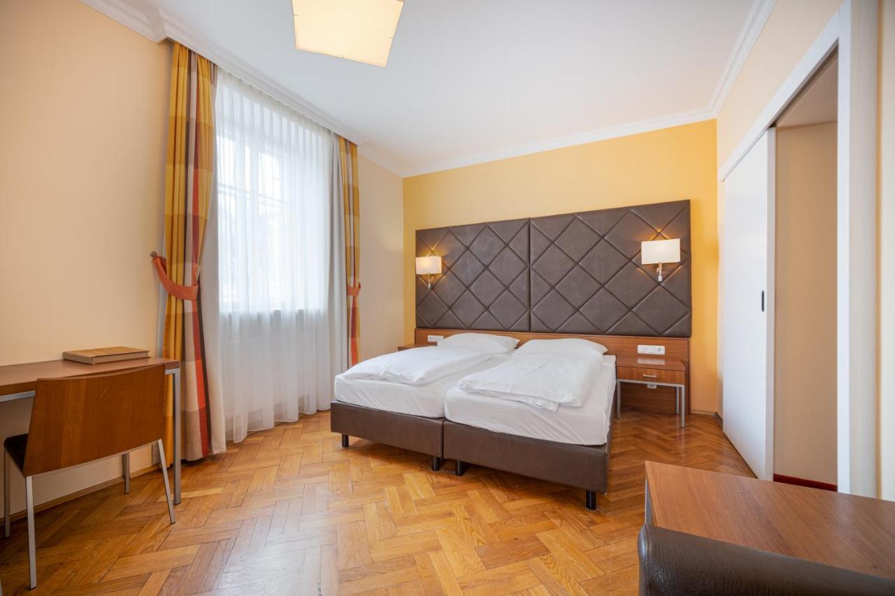 Villa Ceconi By Das Gruene Hotel Zur Post - 100% Bio Salzburg Bagian luar foto