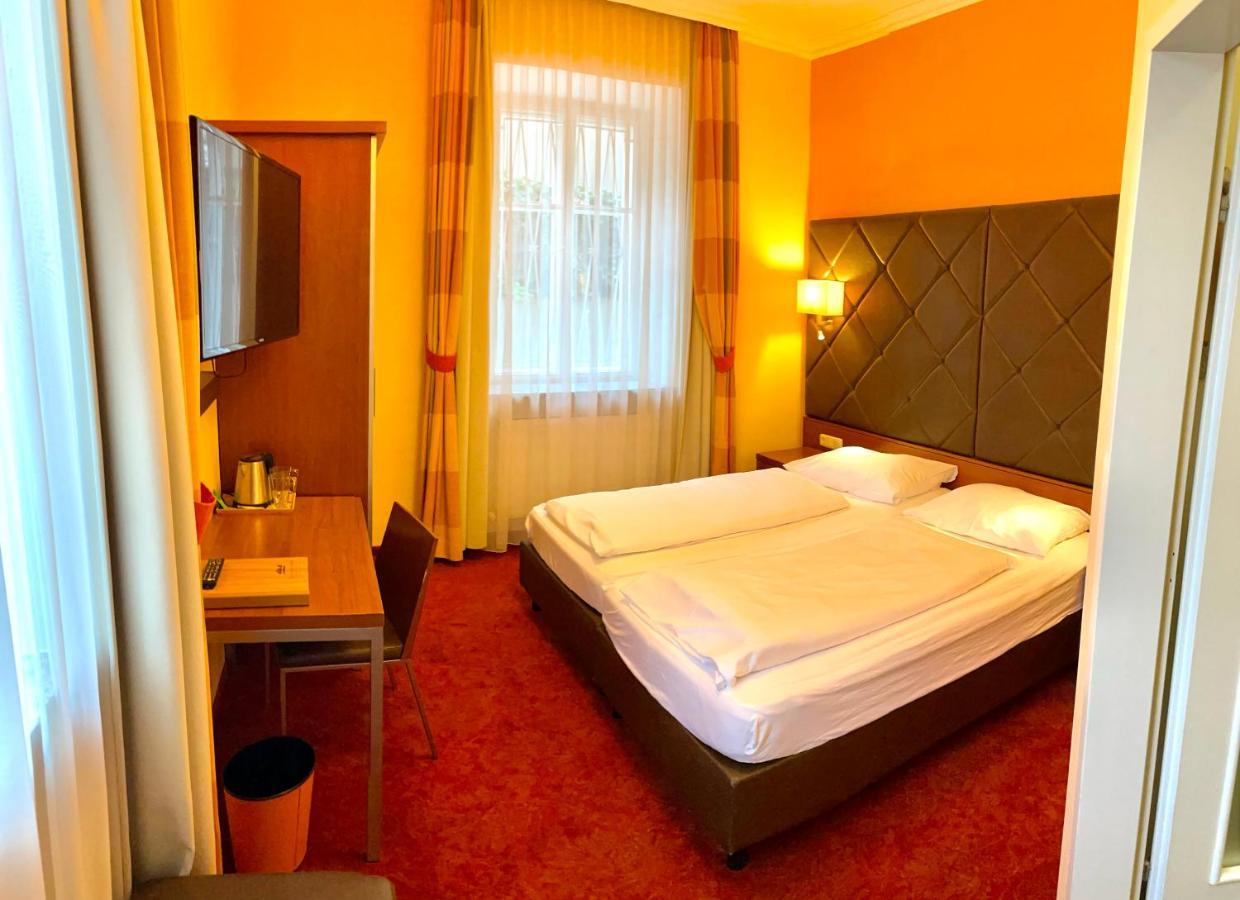 Villa Ceconi By Das Gruene Hotel Zur Post - 100% Bio Salzburg Bagian luar foto