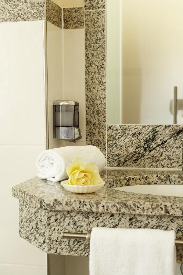 Villa Ceconi By Das Gruene Hotel Zur Post - 100% Bio Salzburg Bagian luar foto