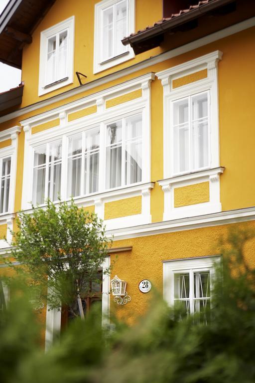 Villa Ceconi By Das Gruene Hotel Zur Post - 100% Bio Salzburg Bagian luar foto