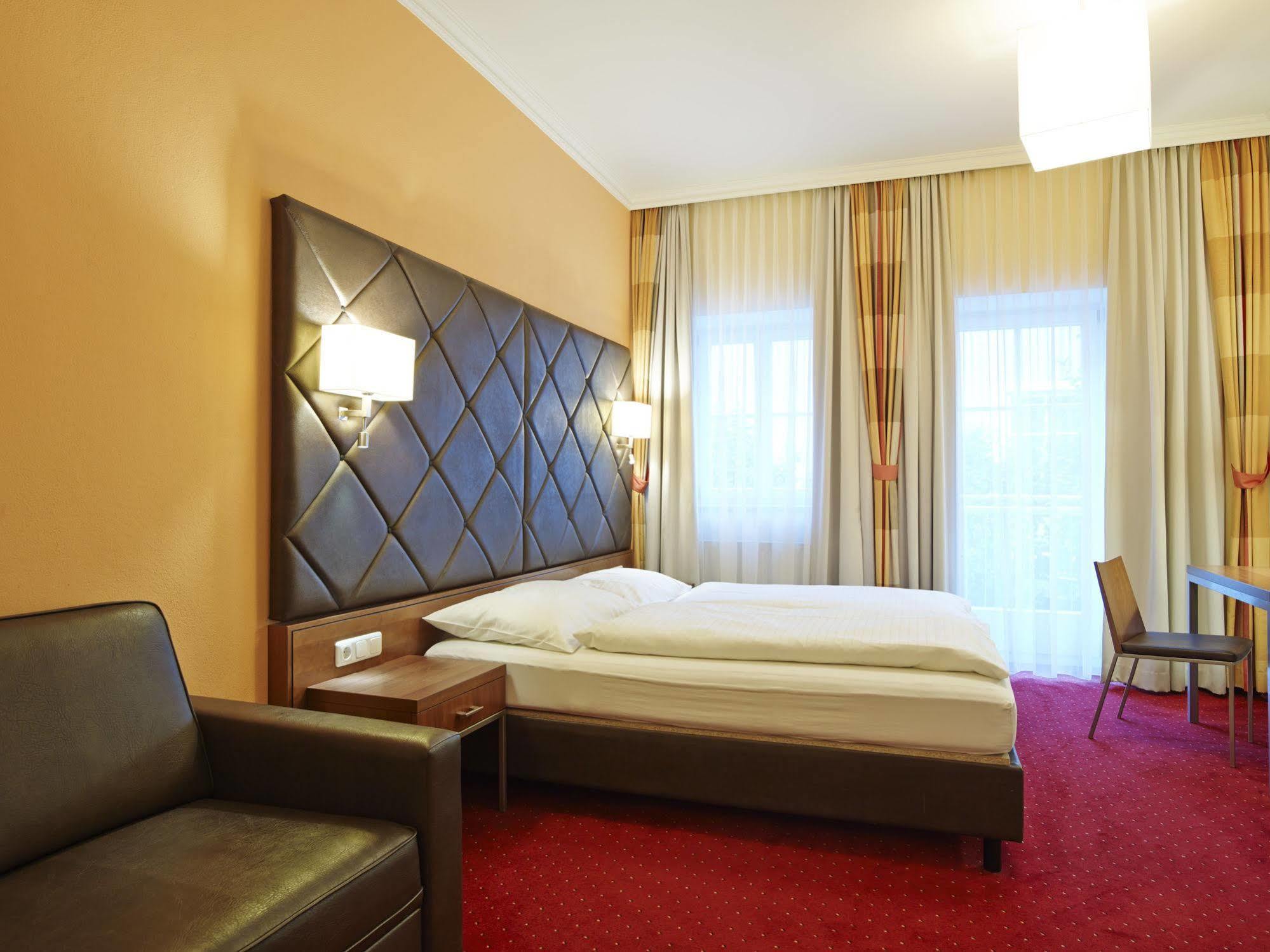 Villa Ceconi By Das Gruene Hotel Zur Post - 100% Bio Salzburg Bagian luar foto